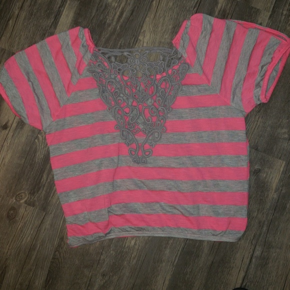 Top - Picture 2 of 3